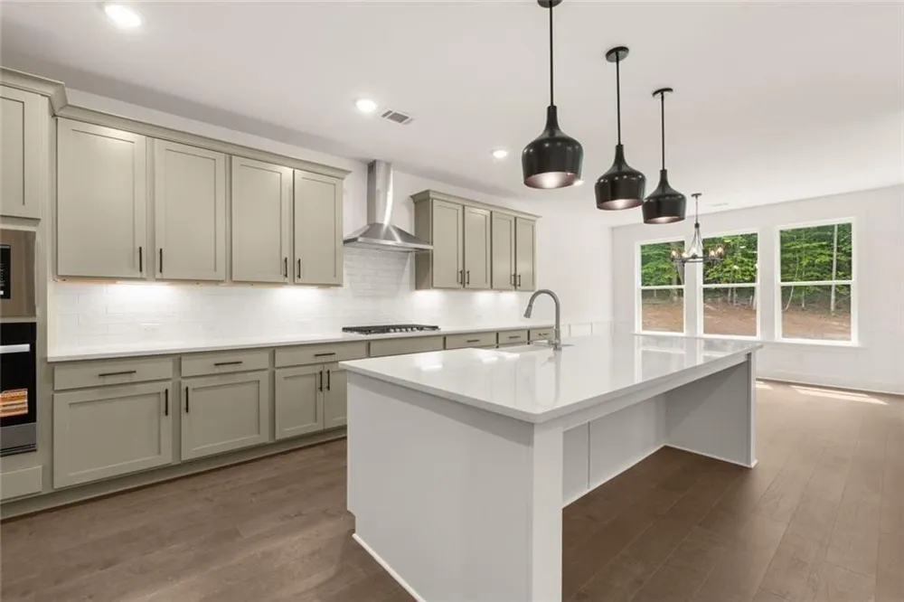 8350 Creekside Overlook Drive Gainesville, GA 30506