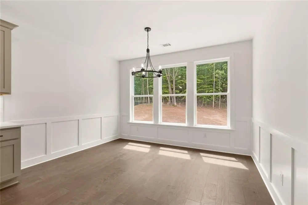 8350 Creekside Overlook Drive Gainesville, GA 30506