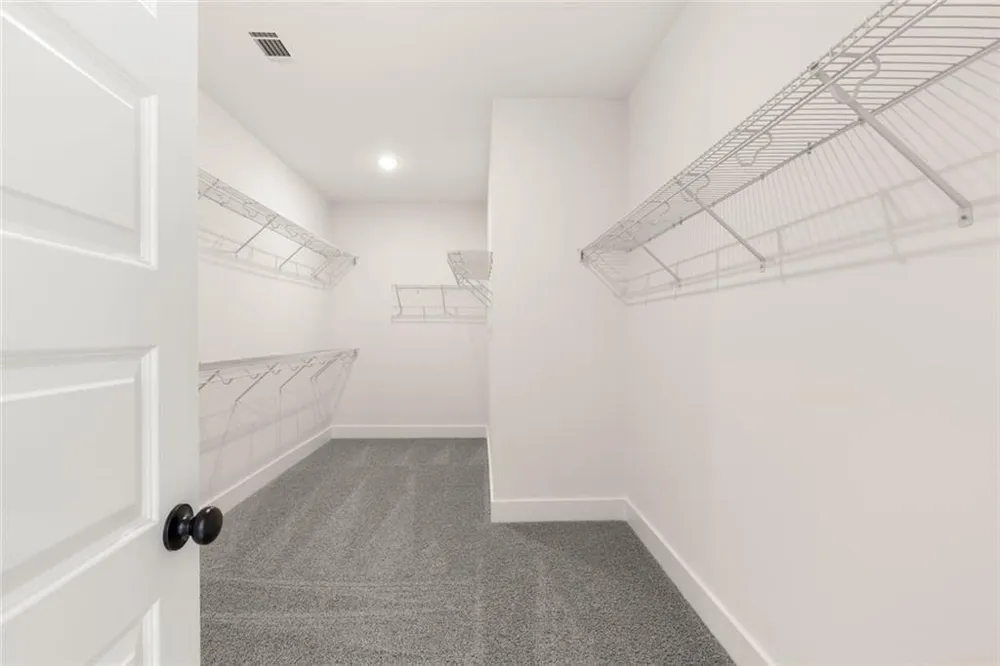 8350 Creekside Overlook Drive Gainesville, GA 30506