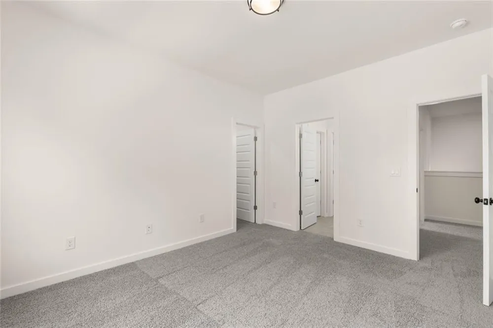 8350 Creekside Overlook Drive Gainesville, GA 30506