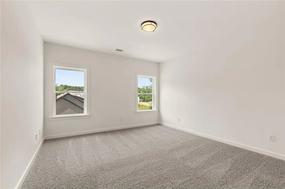 8350 Creekside Overlook Drive Gainesville, GA 30506