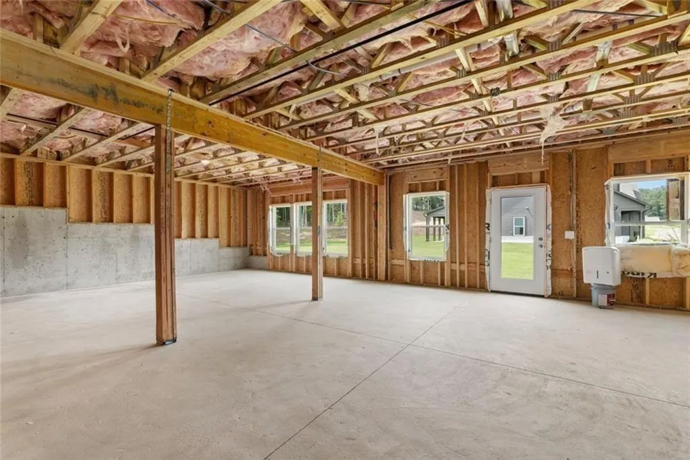 8350 Creekside Overlook Drive Gainesville, GA 30506