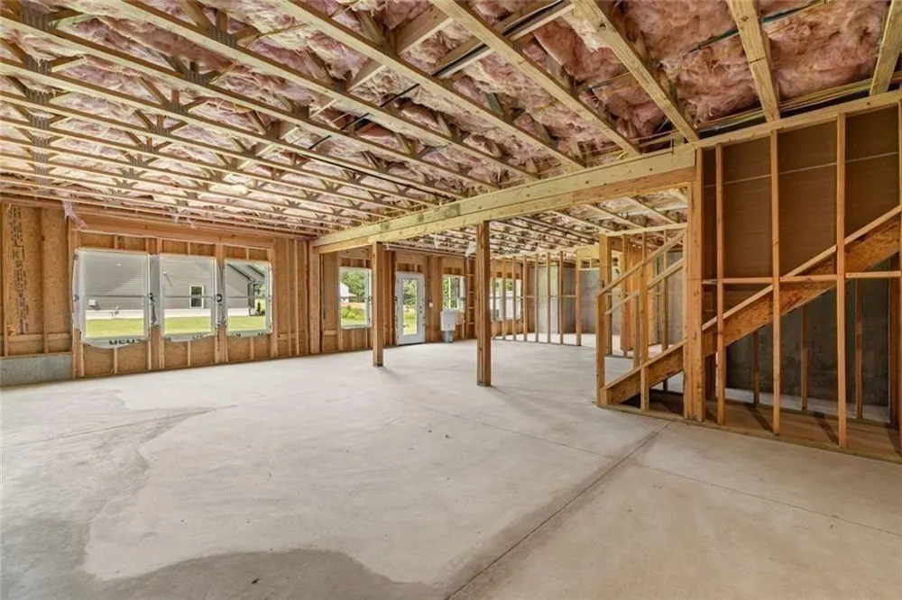 8350 Creekside Overlook Drive Gainesville, GA 30506