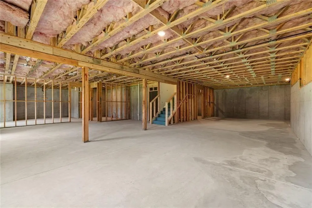 8350 Creekside Overlook Drive Gainesville, GA 30506