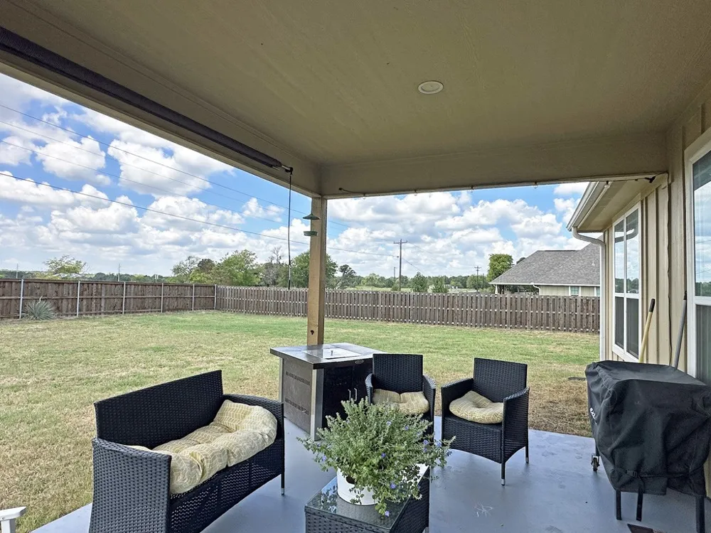 6003 Sunrise Athens, TX 75752