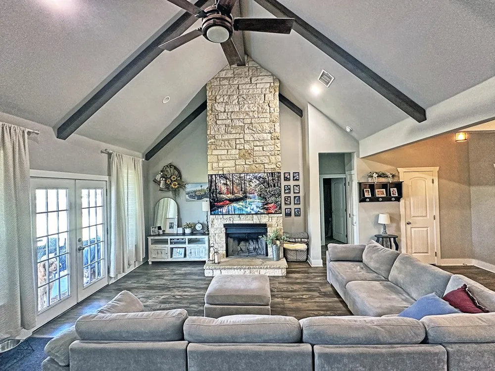 6003 Sunrise Athens, TX 75752