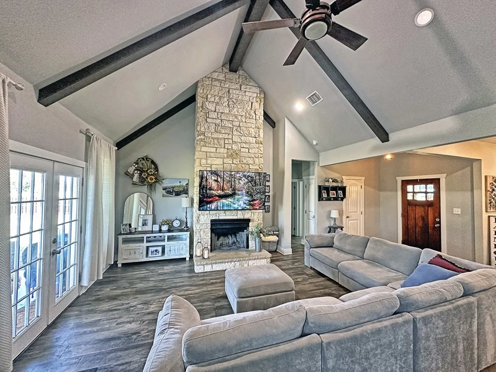 6003 Sunrise Athens, TX 75752