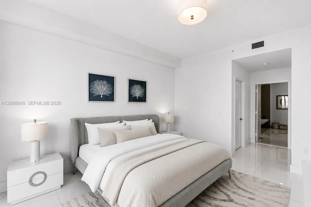 300 Sunny Isles Blvd #4-2506 Sunny Isles Beach, FL 33160