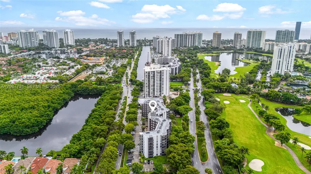 3301 Country Club Dr #208 Aventura, FL 33180