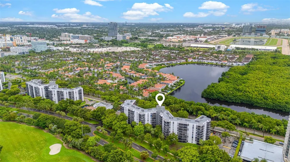 3301 Country Club Dr #208 Aventura, FL 33180