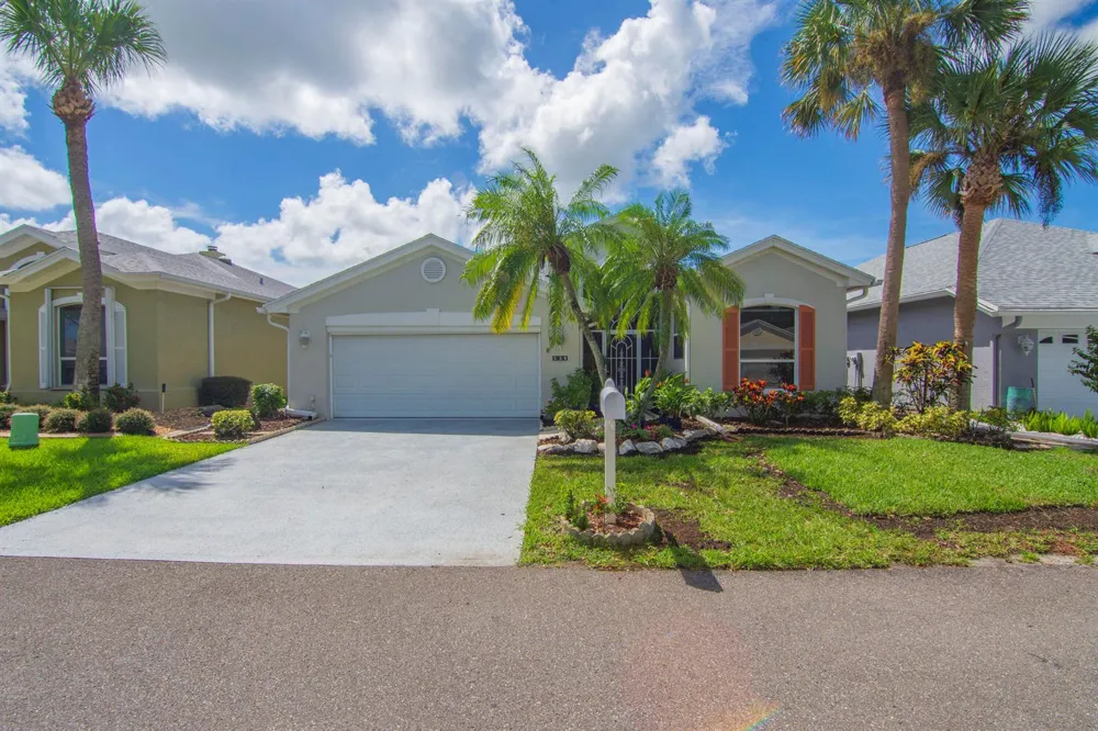 534 NW LAMBRUSCO DRIVE Port St. Lucie, FL 34986