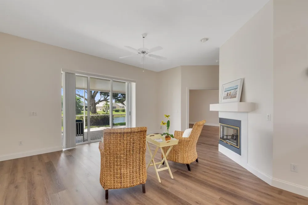 534 NW LAMBRUSCO DRIVE Port St. Lucie, FL 34986