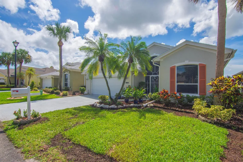534 NW LAMBRUSCO DRIVE Port St. Lucie, FL 34986