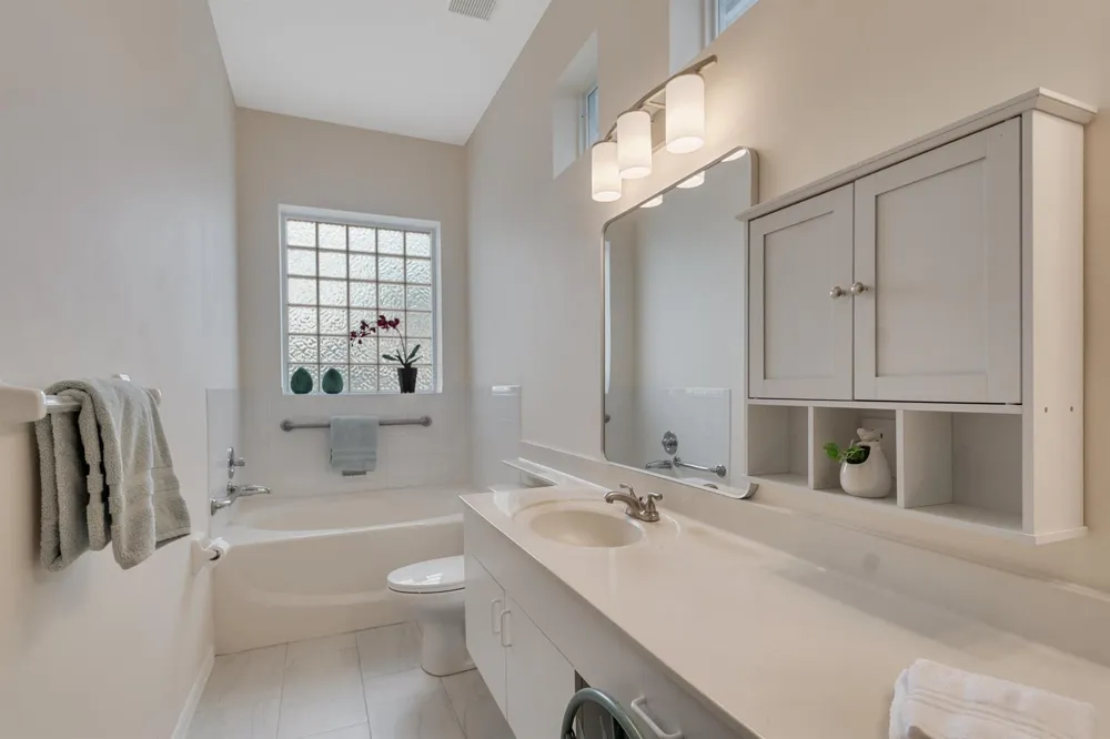 534 NW LAMBRUSCO DRIVE Port St. Lucie, FL 34986