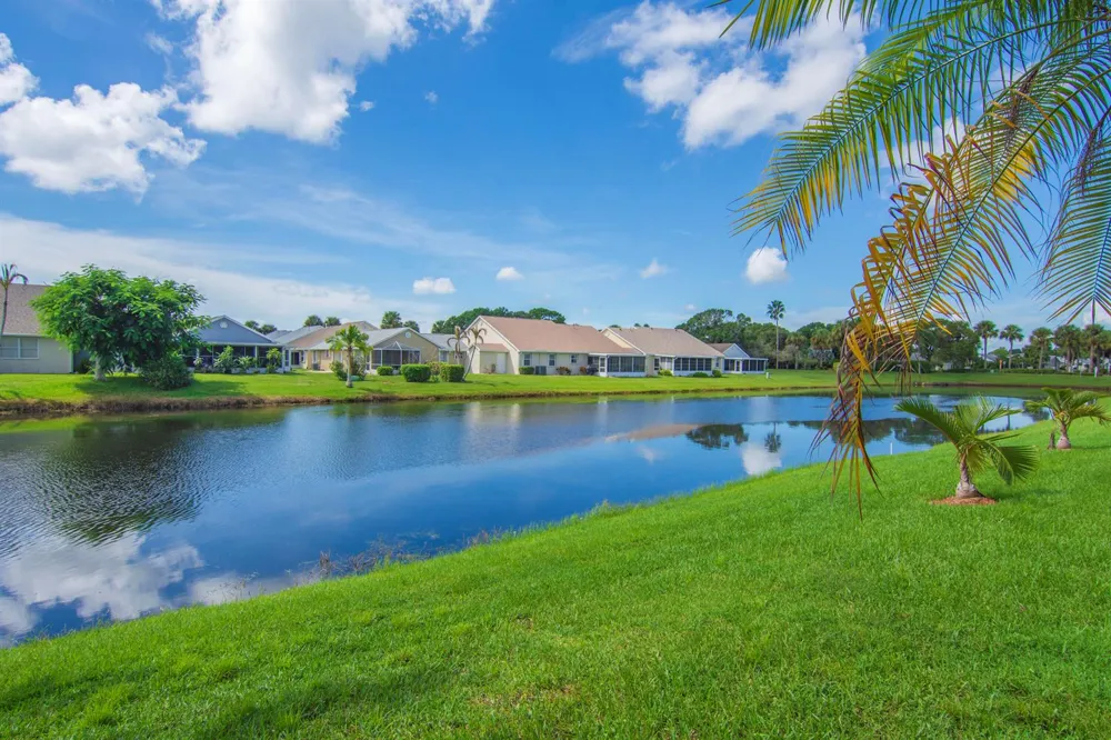 534 NW LAMBRUSCO DRIVE Port St. Lucie, FL 34986