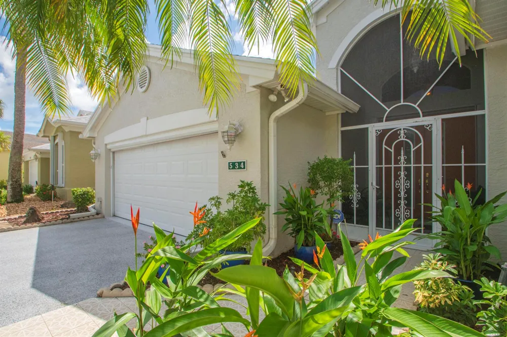 534 NW LAMBRUSCO DRIVE Port St. Lucie, FL 34986