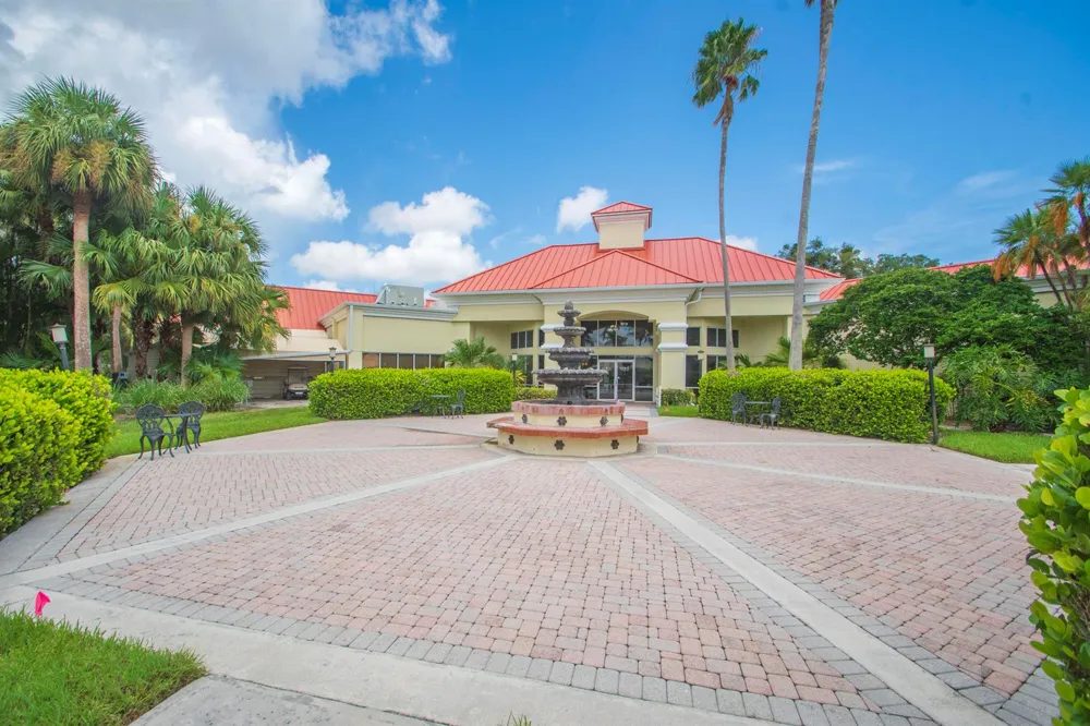 534 NW LAMBRUSCO DRIVE Port St. Lucie, FL 34986