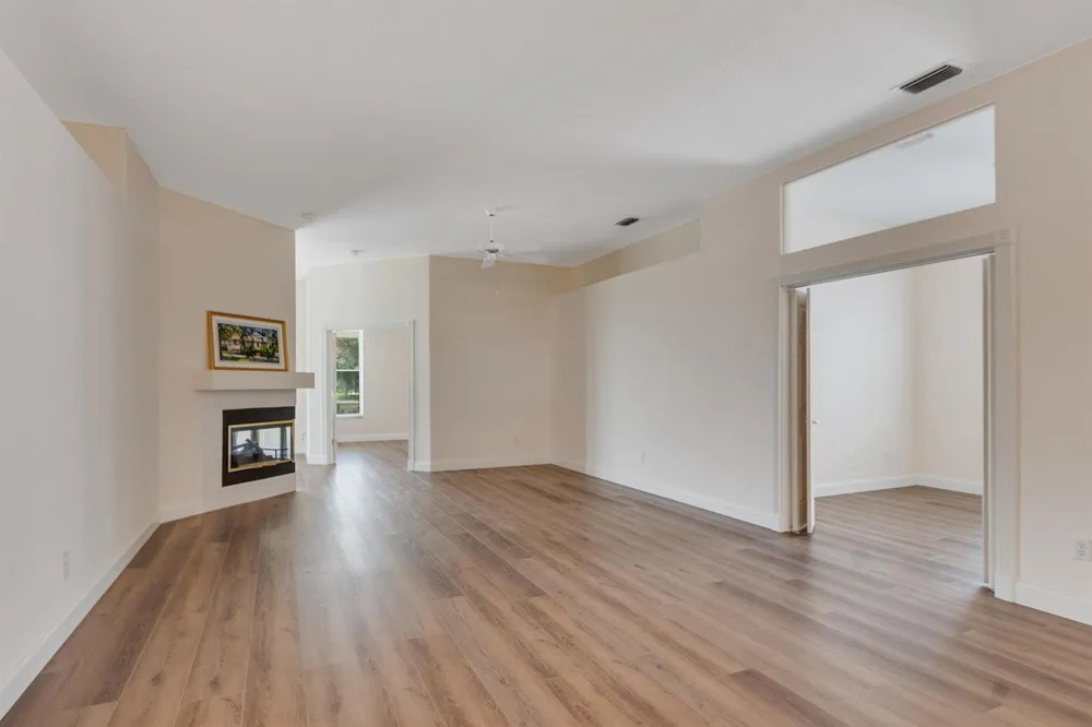 534 NW LAMBRUSCO DRIVE Port St. Lucie, FL 34986