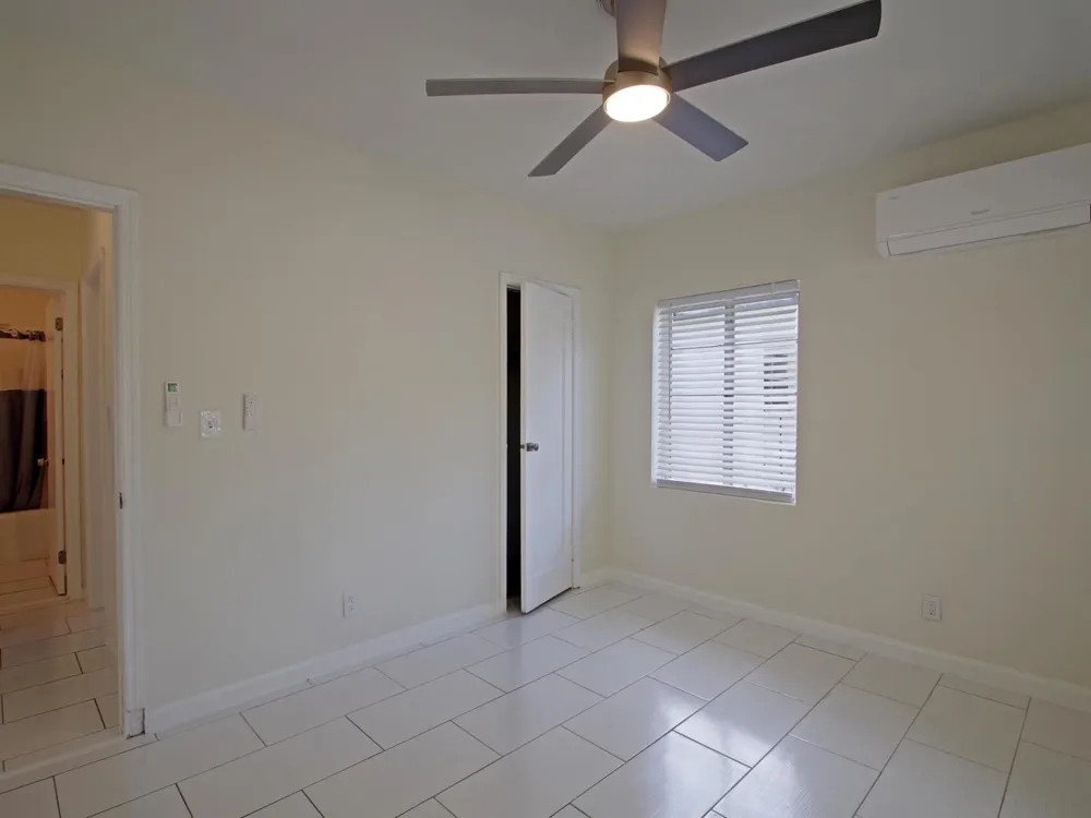 1026 NW 7TH AVENUE Fort Lauderdale, FL 33311