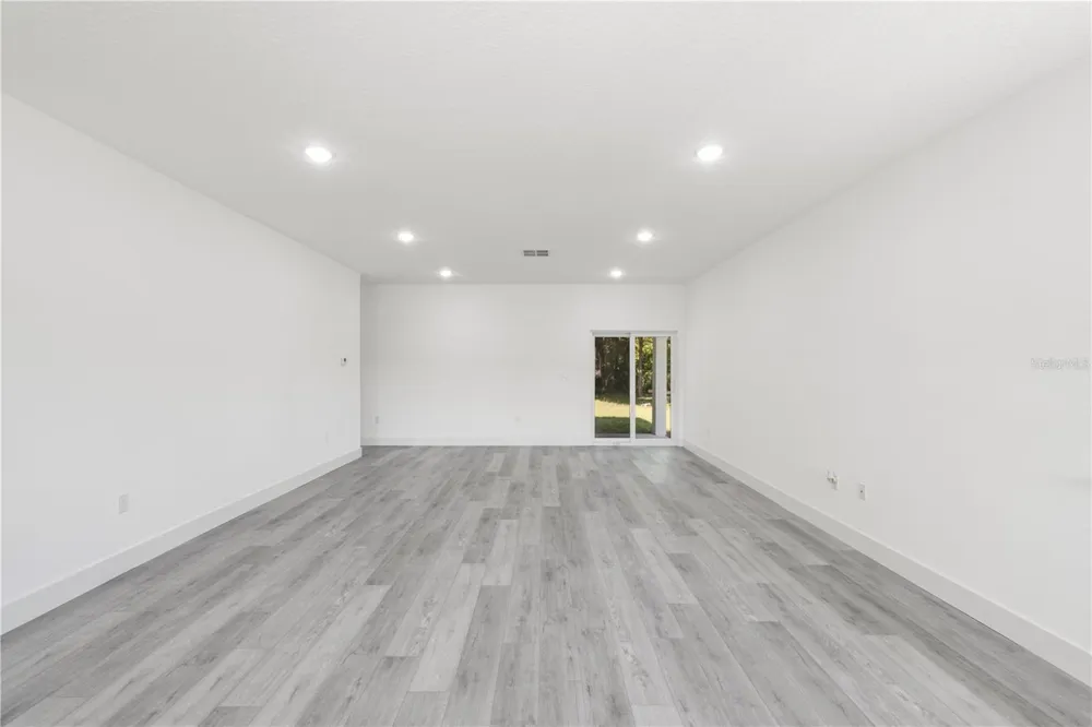 832 E DESOTO STREET Clermont, FL 34711
