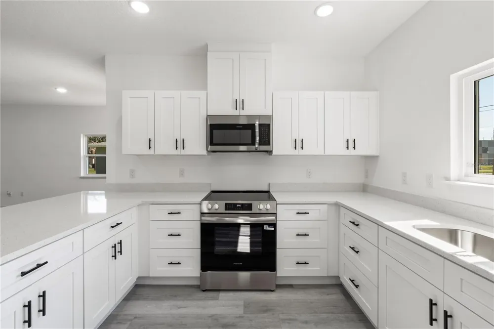 832 E DESOTO STREET Clermont, FL 34711