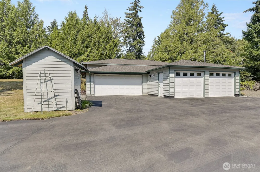 2357 Mountain View Road E Port Orchard, WA 98366