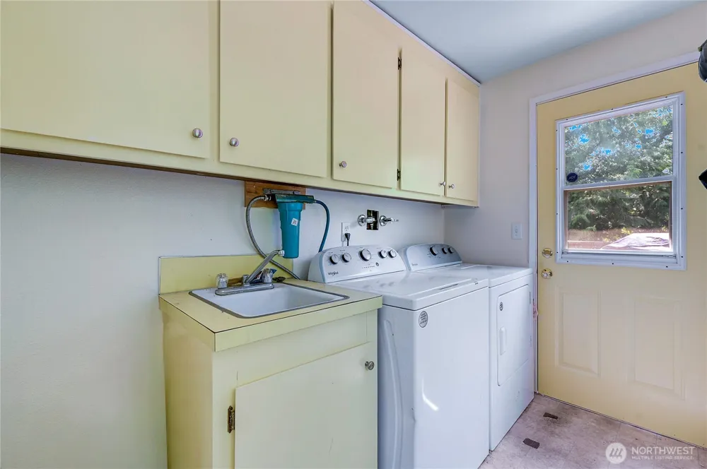 2357 Mountain View Road E Port Orchard, WA 98366