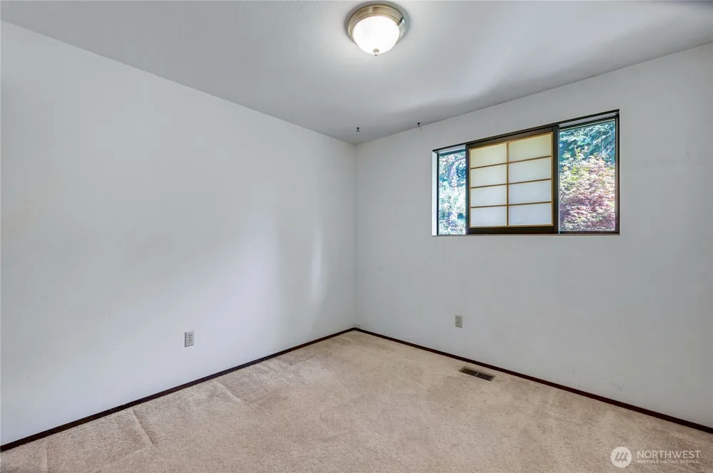 2357 Mountain View Road E Port Orchard, WA 98366