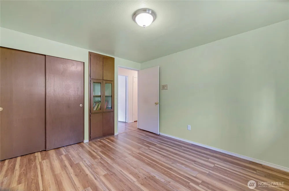 2357 Mountain View Road E Port Orchard, WA 98366