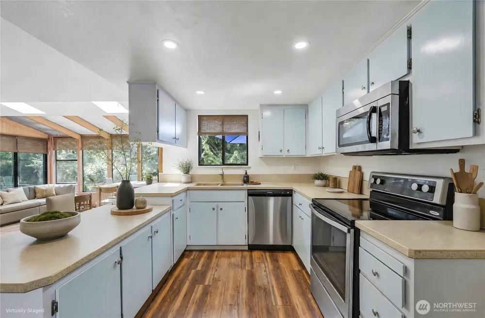 2357 Mountain View Road E Port Orchard, WA 98366