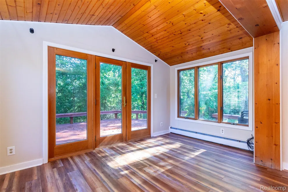 14044 Ridgemont Street Dexter Township, MI 48137