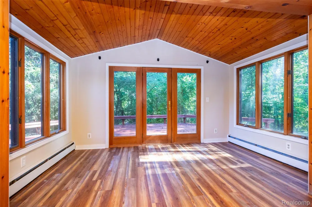 14044 Ridgemont Street Dexter Township, MI 48137