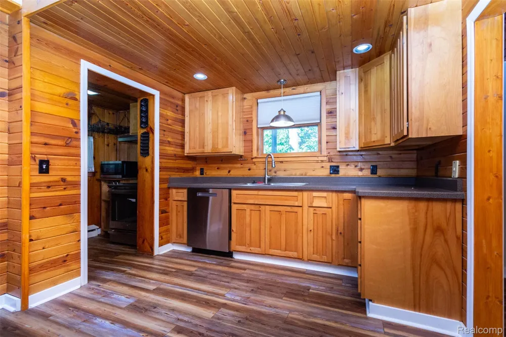 14044 Ridgemont Street Dexter Township, MI 48137