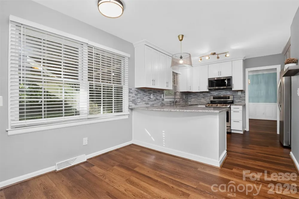 2438 Knickerbocker Drive Charlotte, NC 28212