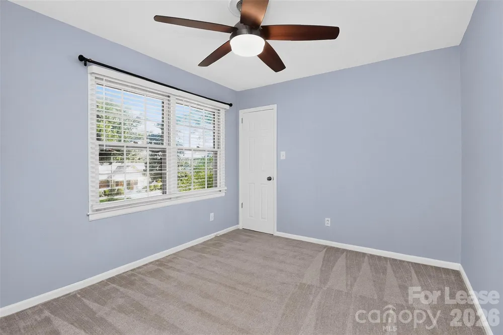 2438 Knickerbocker Drive Charlotte, NC 28212