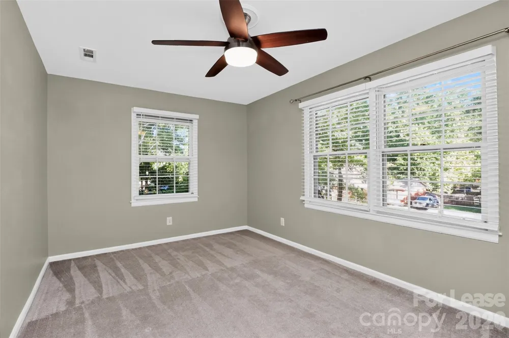 2438 Knickerbocker Drive Charlotte, NC 28212