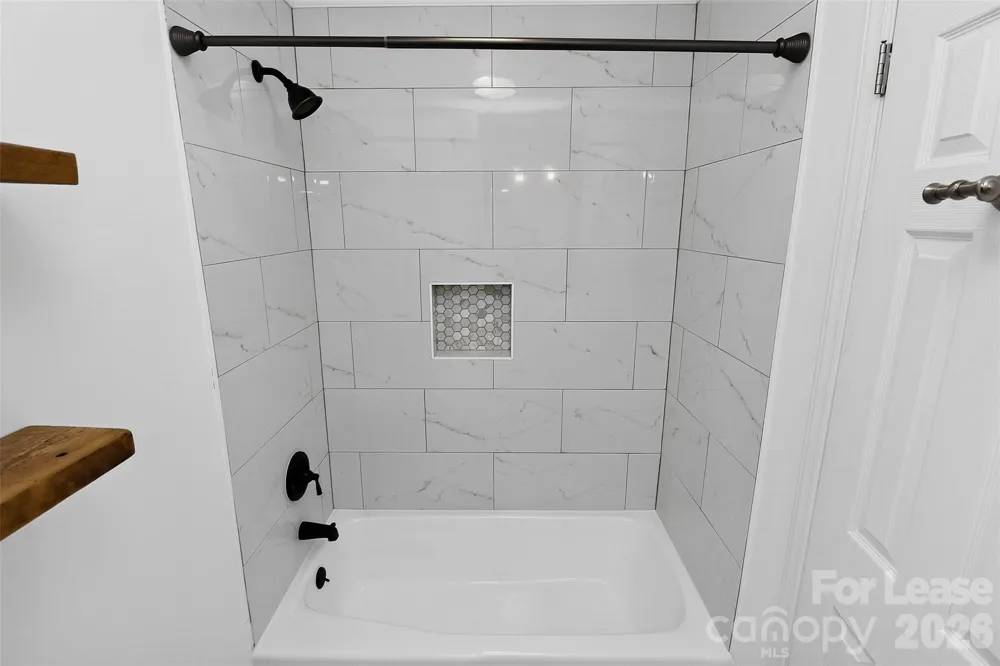 2438 Knickerbocker Drive Charlotte, NC 28212