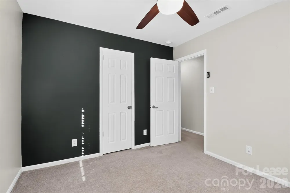2438 Knickerbocker Drive Charlotte, NC 28212
