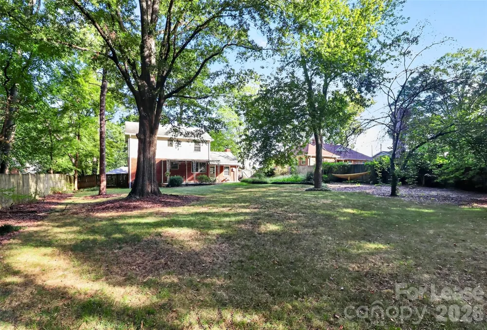 2438 Knickerbocker Drive Charlotte, NC 28212