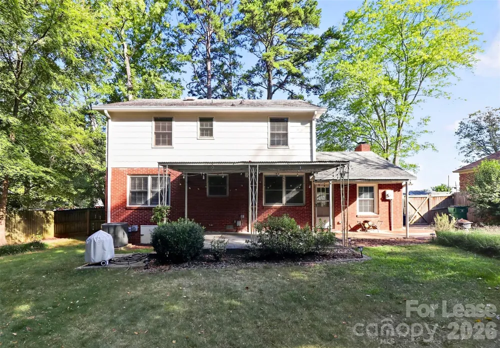 2438 Knickerbocker Drive Charlotte, NC 28212