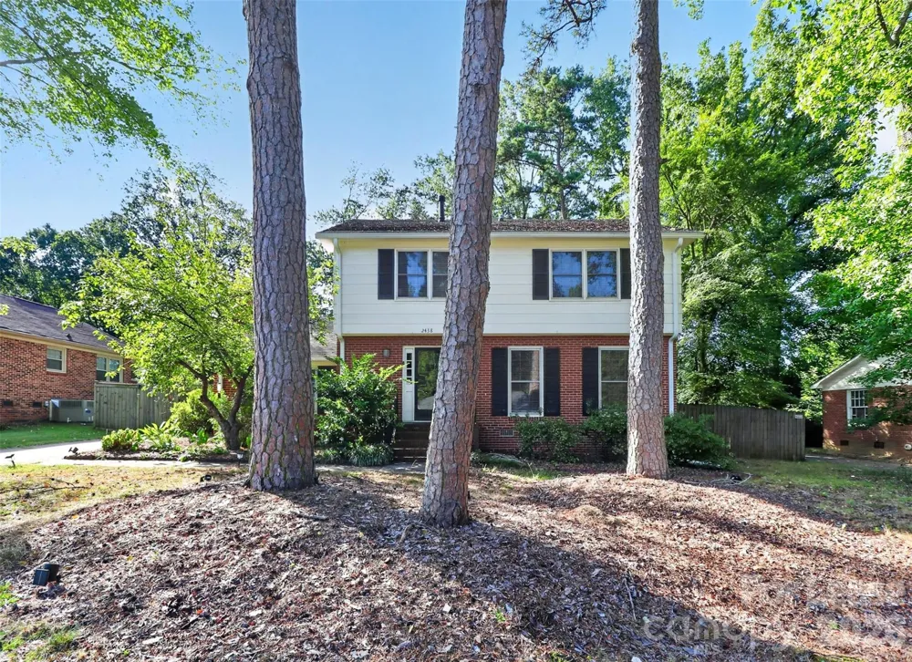 2438 Knickerbocker Drive Charlotte, NC 28212