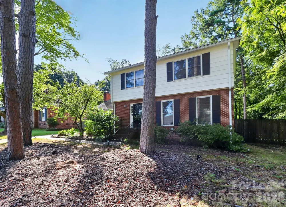 2438 Knickerbocker Drive Charlotte, NC 28212