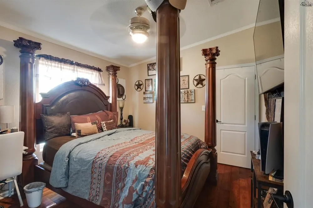 7653 FM 2606 Henrietta, TX 76365