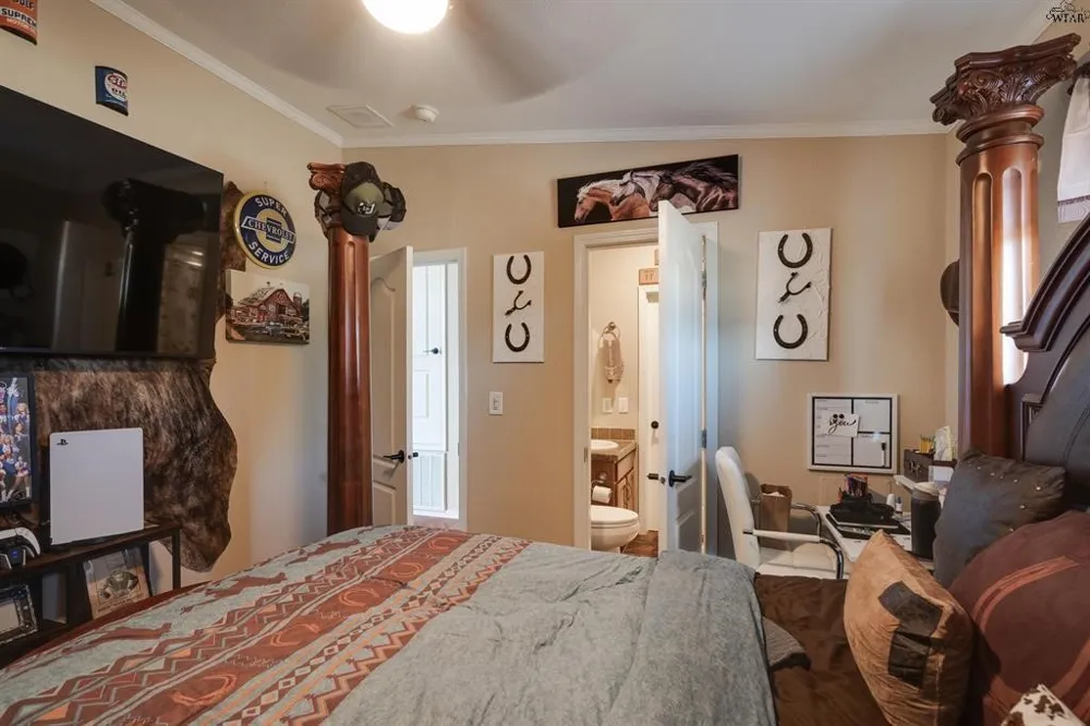 7653 FM 2606 Henrietta, TX 76365
