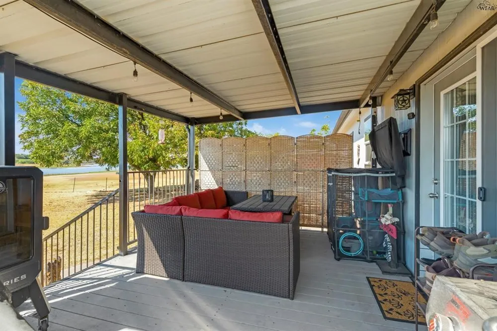 7653 FM 2606 Henrietta, TX 76365