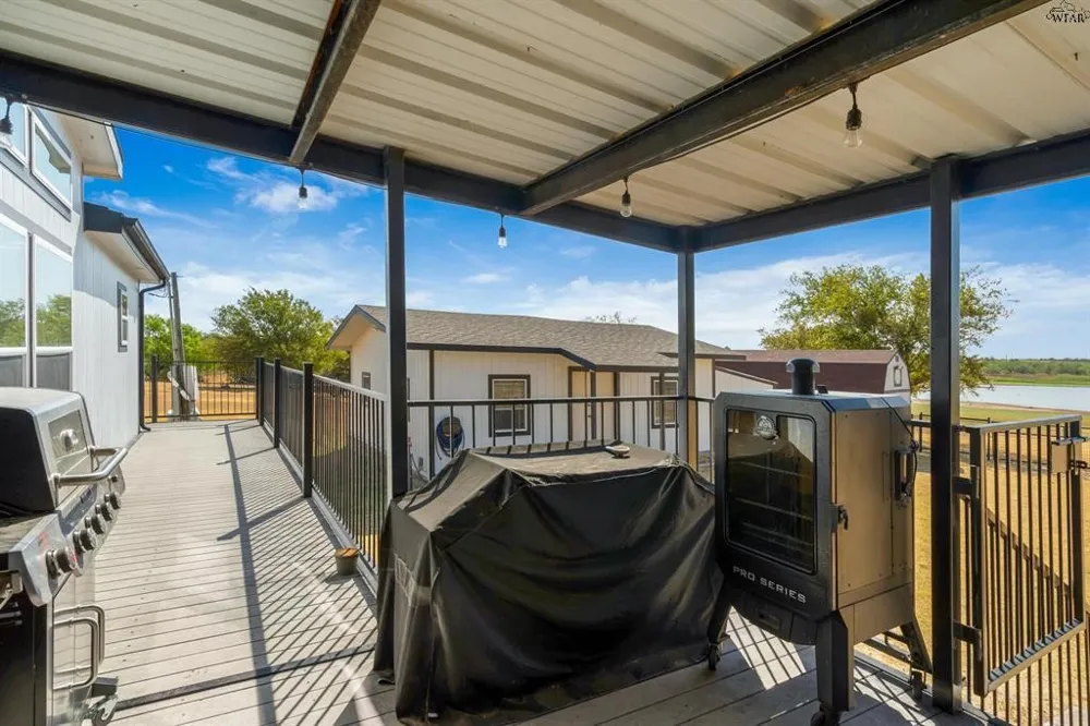 7653 FM 2606 Henrietta, TX 76365
