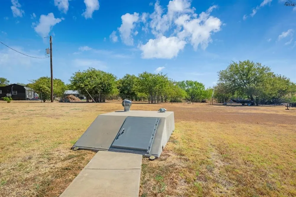 7653 FM 2606 Henrietta, TX 76365
