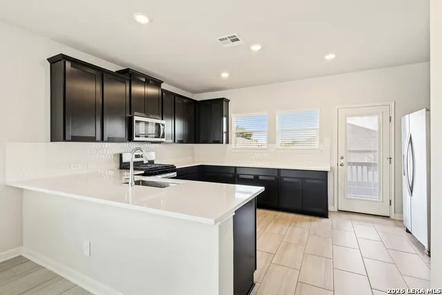 5703 BETHS WAY San Antonio, TX 78253