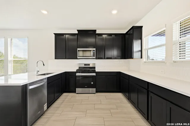 5703 BETHS WAY San Antonio, TX 78253