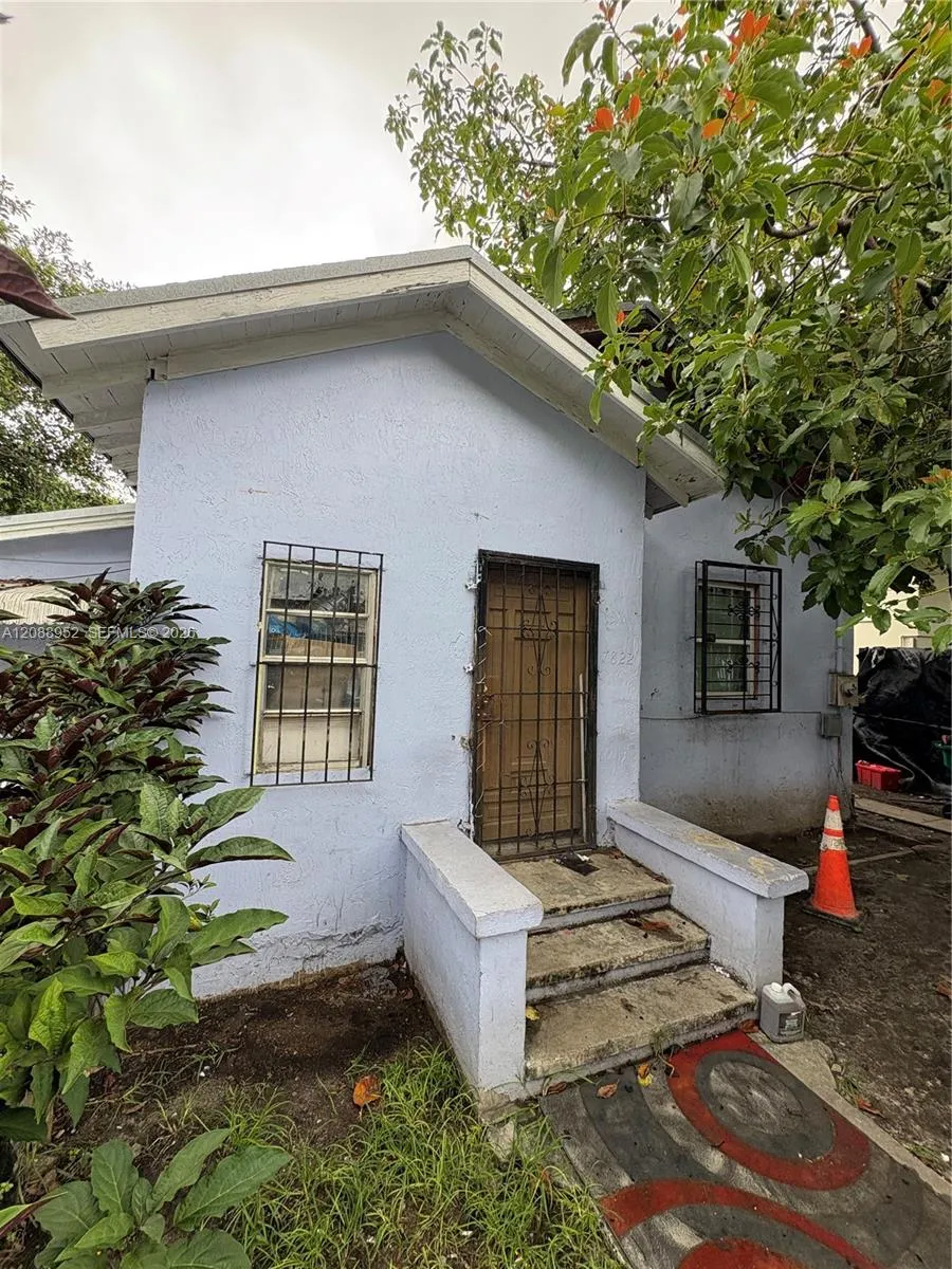 7822 NE Miami Ct Miami, FL 33138